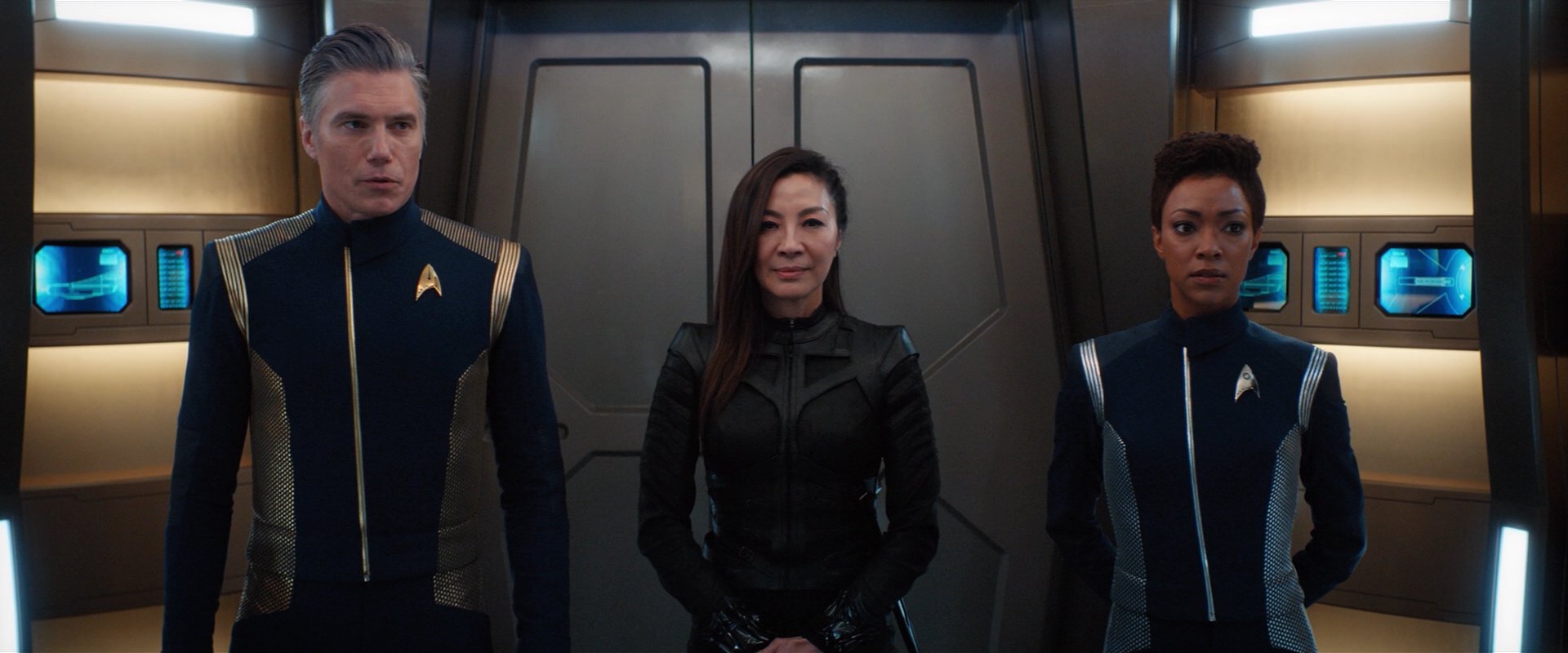 extant_StarTrekDiscovery_2x05-SaintsOfImperfection_01021.jpg