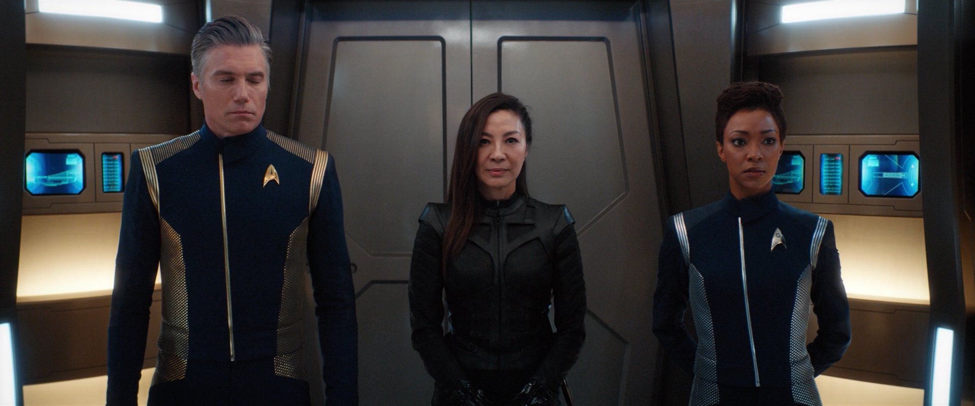 extant_StarTrekDiscovery_2x05-SaintsOfImperfection_01023.jpg