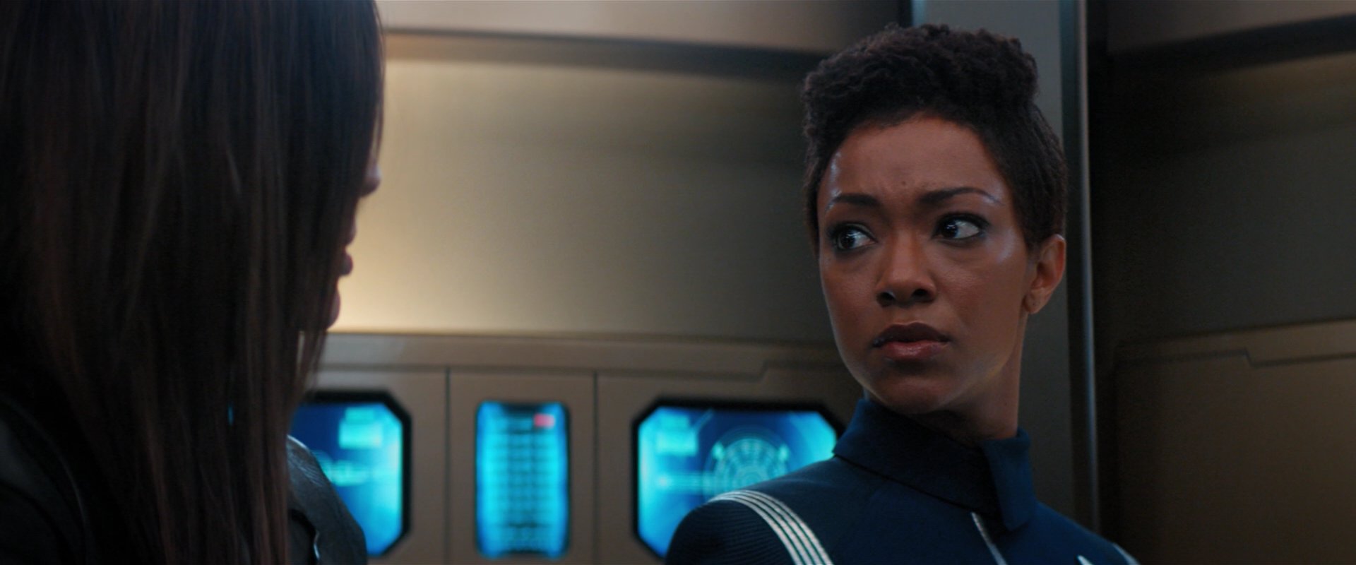 extant_StarTrekDiscovery_2x05-SaintsOfImperfection_01042.jpg