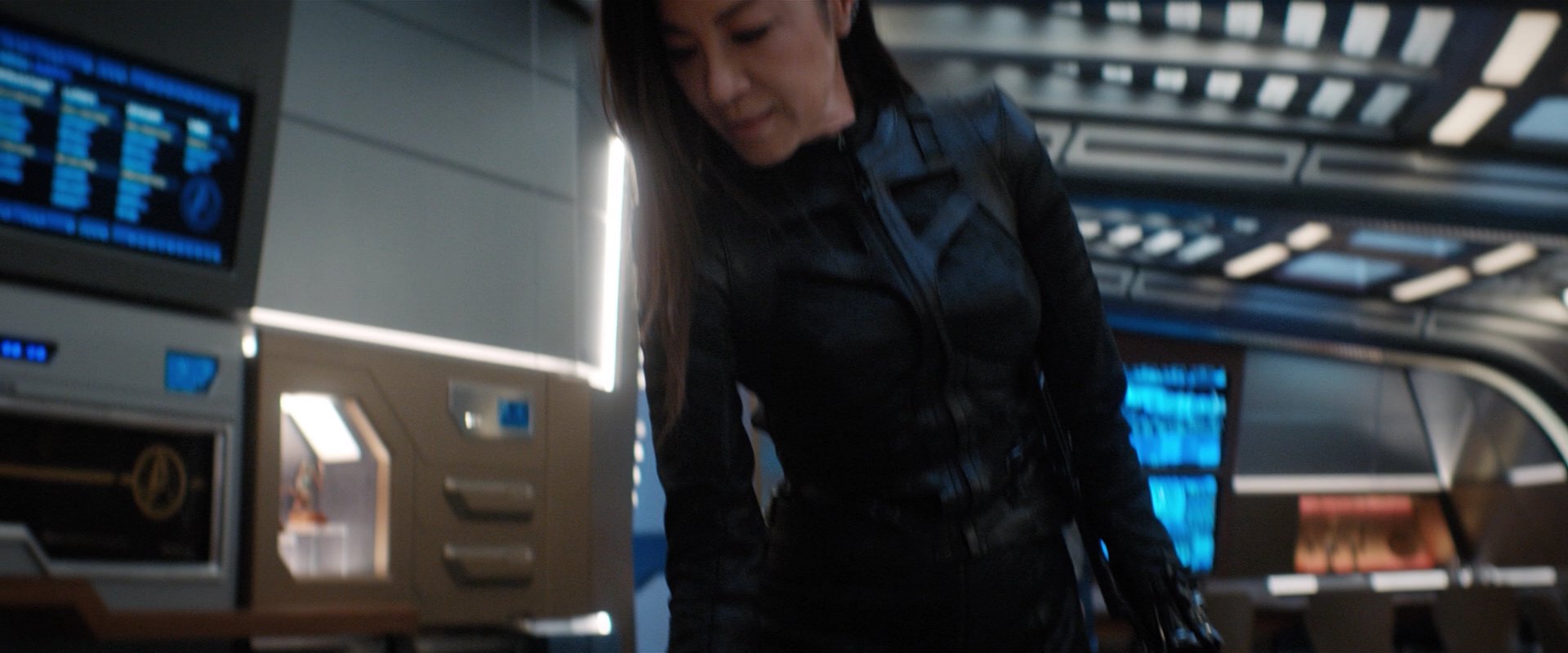 extant_StarTrekDiscovery_2x05-SaintsOfImperfection_01126.jpg