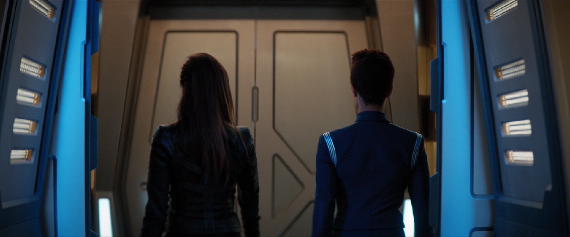 extant_StarTrekDiscovery_2x05-SaintsOfImperfection_01279.jpg