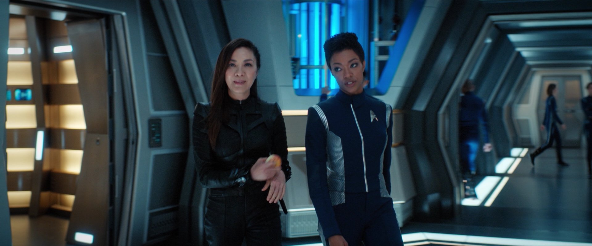 extant_StarTrekDiscovery_2x05-SaintsOfImperfection_01295.jpg