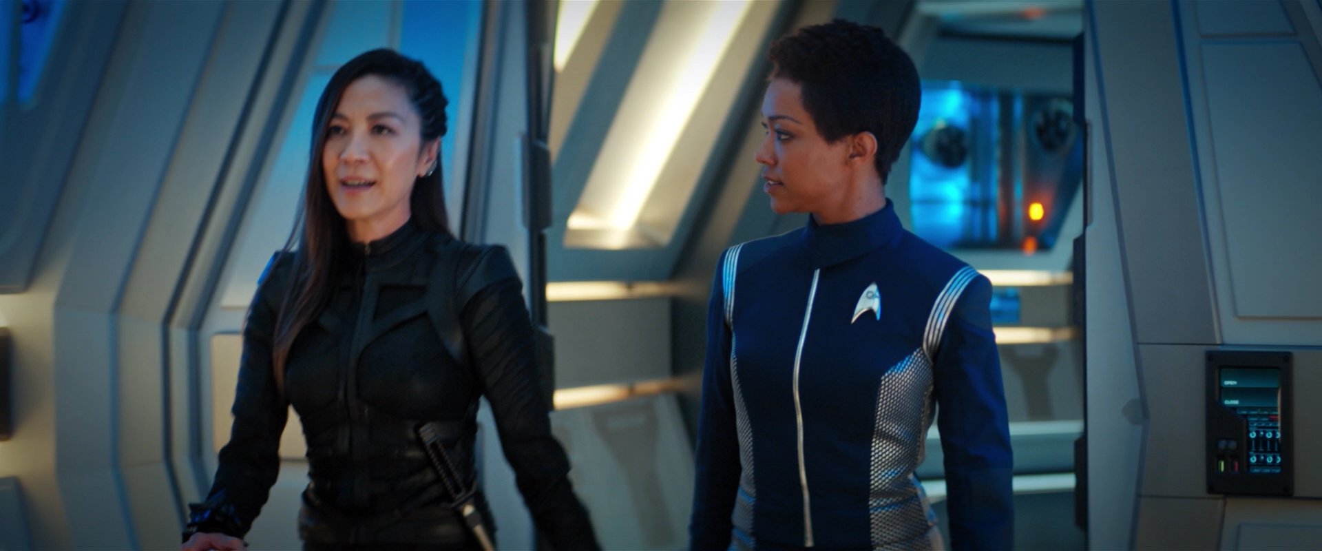 extant_StarTrekDiscovery_2x05-SaintsOfImperfection_01309.jpg
