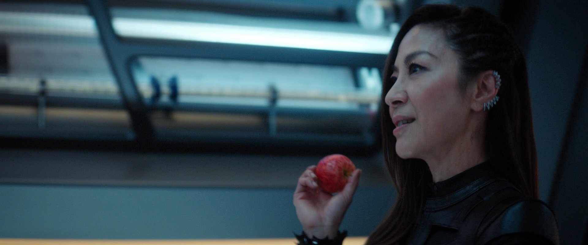 extant_StarTrekDiscovery_2x05-SaintsOfImperfection_01340.jpg