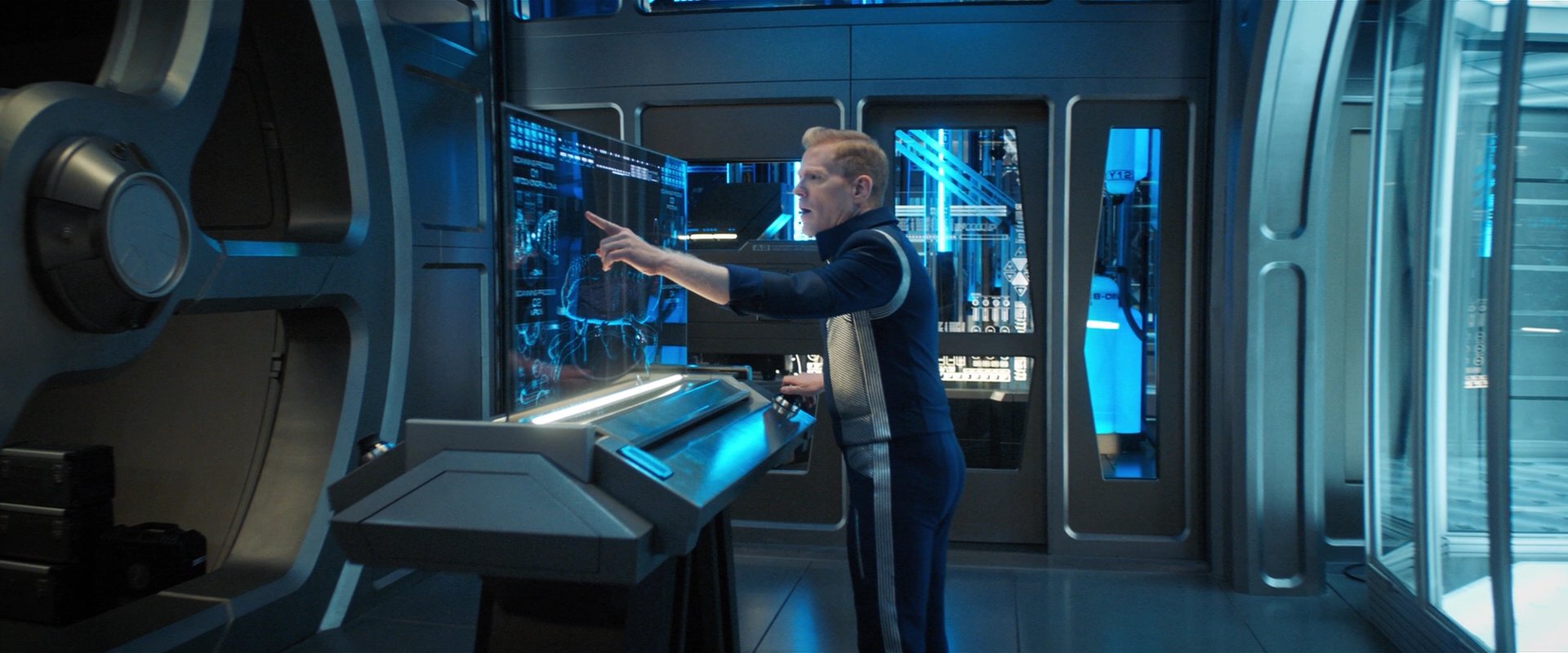 extant_StarTrekDiscovery_2x05-SaintsOfImperfection_01460.jpg