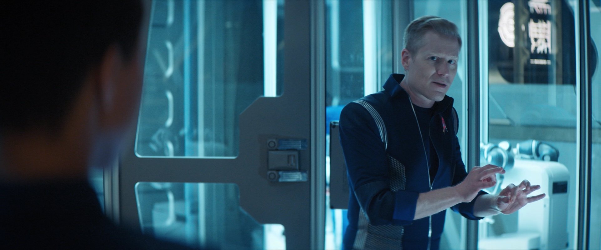 extant_StarTrekDiscovery_2x05-SaintsOfImperfection_01487.jpg
