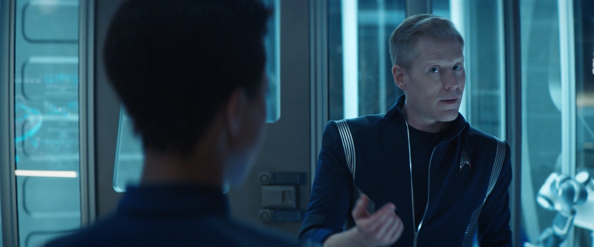 extant_StarTrekDiscovery_2x05-SaintsOfImperfection_01526.jpg
