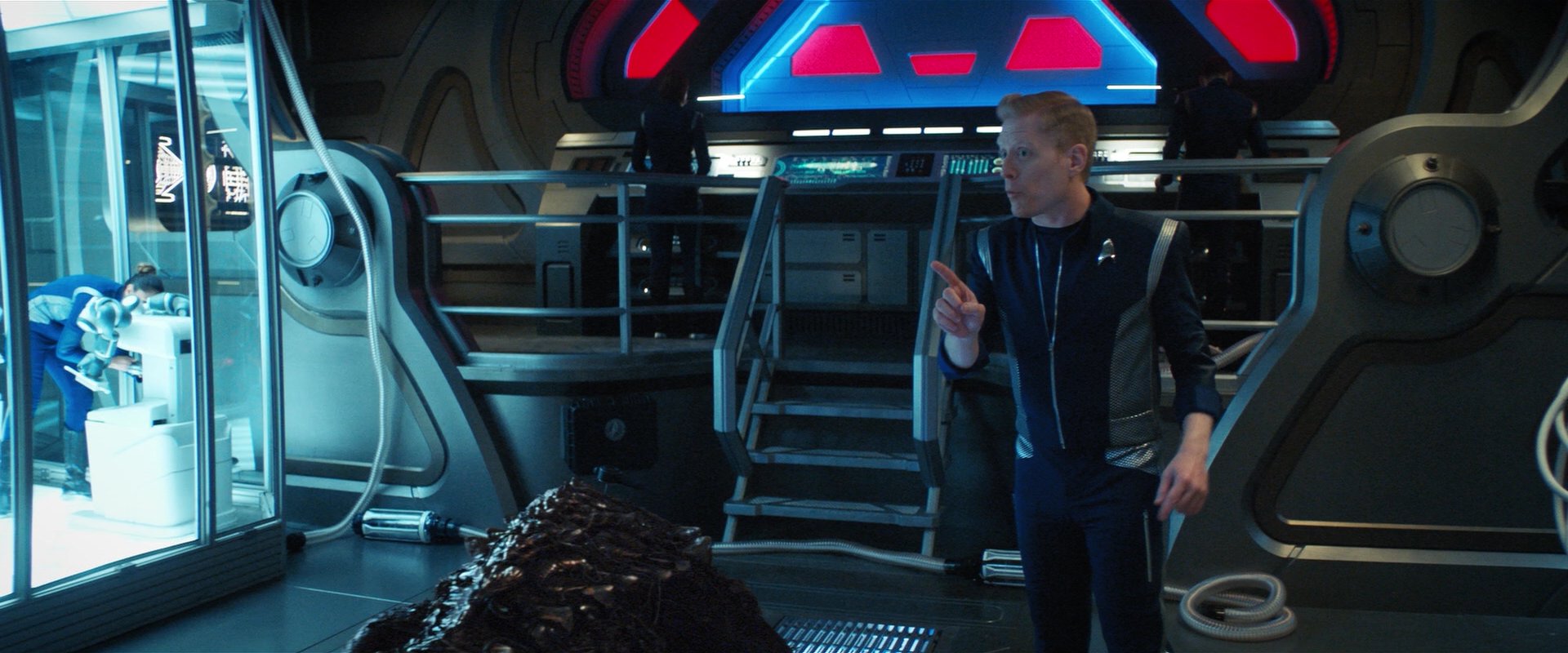 extant_StarTrekDiscovery_2x05-SaintsOfImperfection_01598.jpg