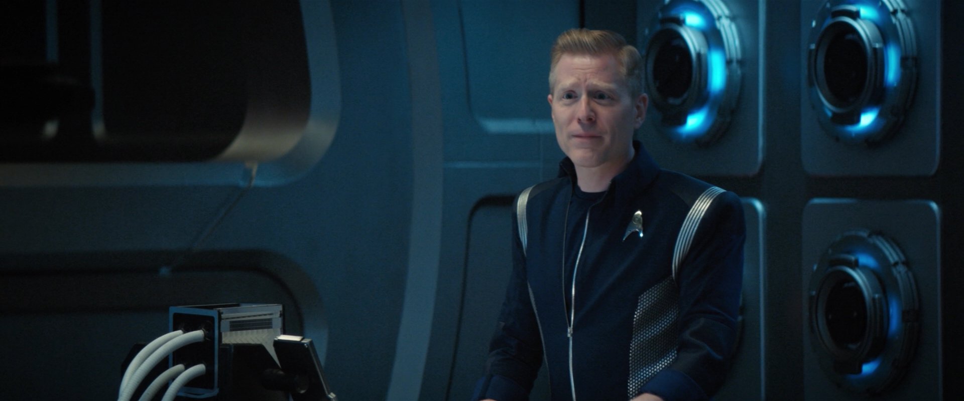 extant_StarTrekDiscovery_2x05-SaintsOfImperfection_01608.jpg