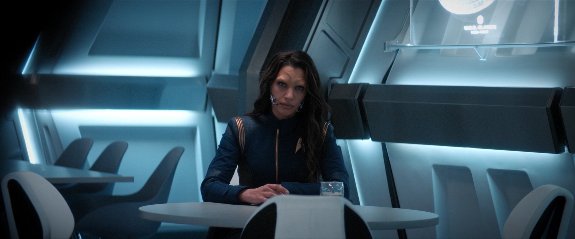 extant_StarTrekDiscovery_2x05-SaintsOfImperfection_02155.jpg