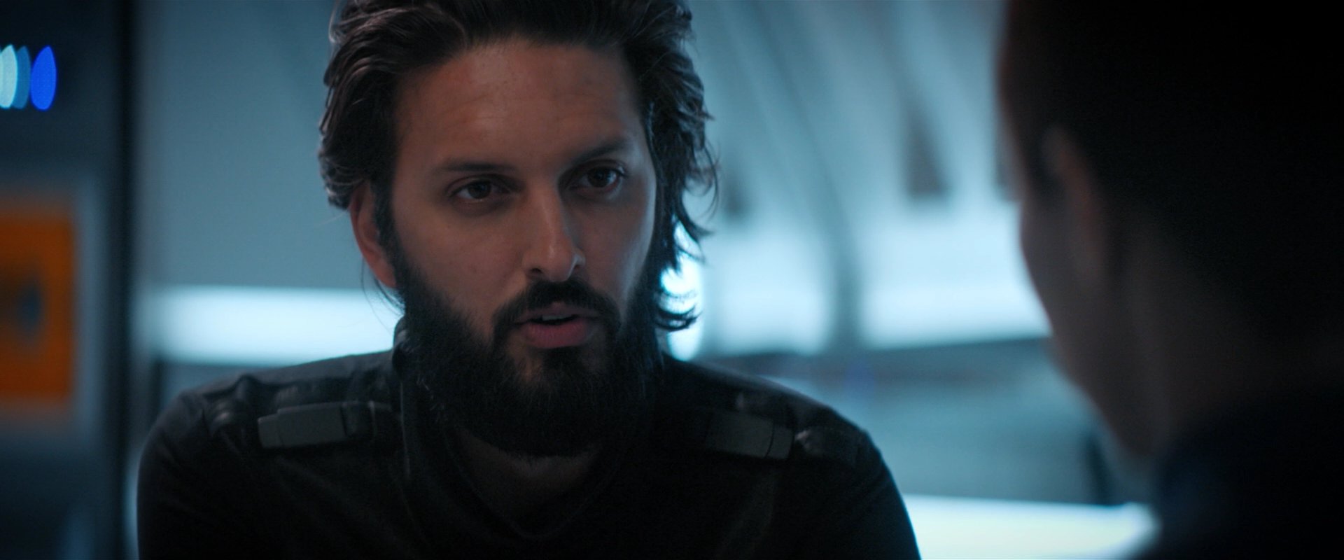 extant_StarTrekDiscovery_2x05-SaintsOfImperfection_02208.jpg