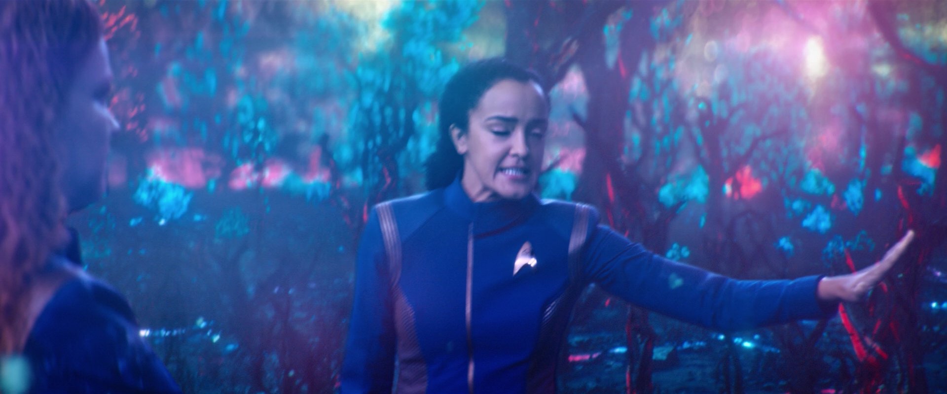 extant_StarTrekDiscovery_2x05-SaintsOfImperfection_02328.jpg