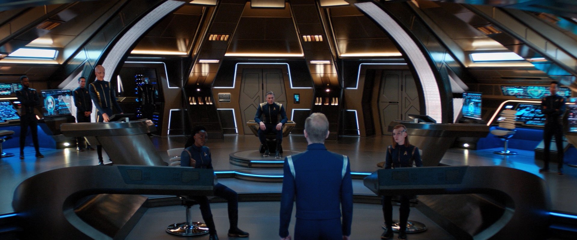 extant_StarTrekDiscovery_2x05-SaintsOfImperfection_02426.jpg