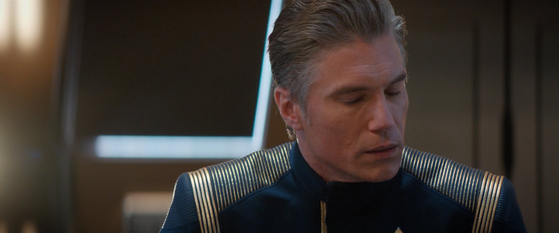 extant_StarTrekDiscovery_2x05-SaintsOfImperfection_02615.jpg
