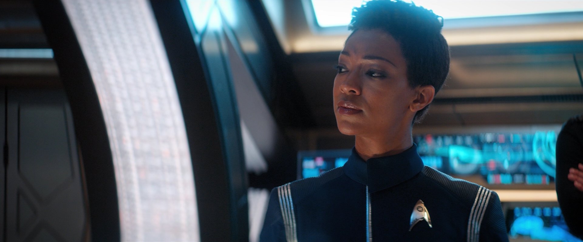 extant_StarTrekDiscovery_2x05-SaintsOfImperfection_02645.jpg