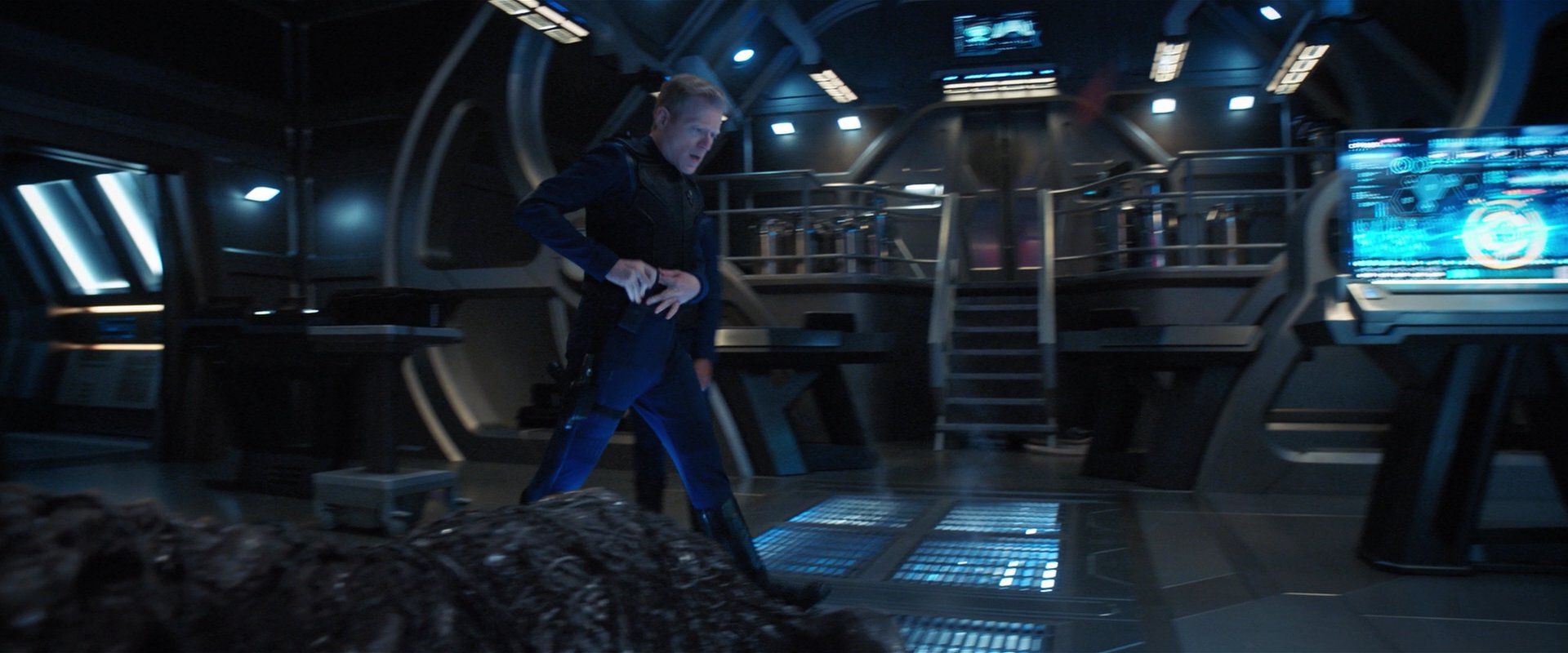extant_StarTrekDiscovery_2x05-SaintsOfImperfection_02719.jpg