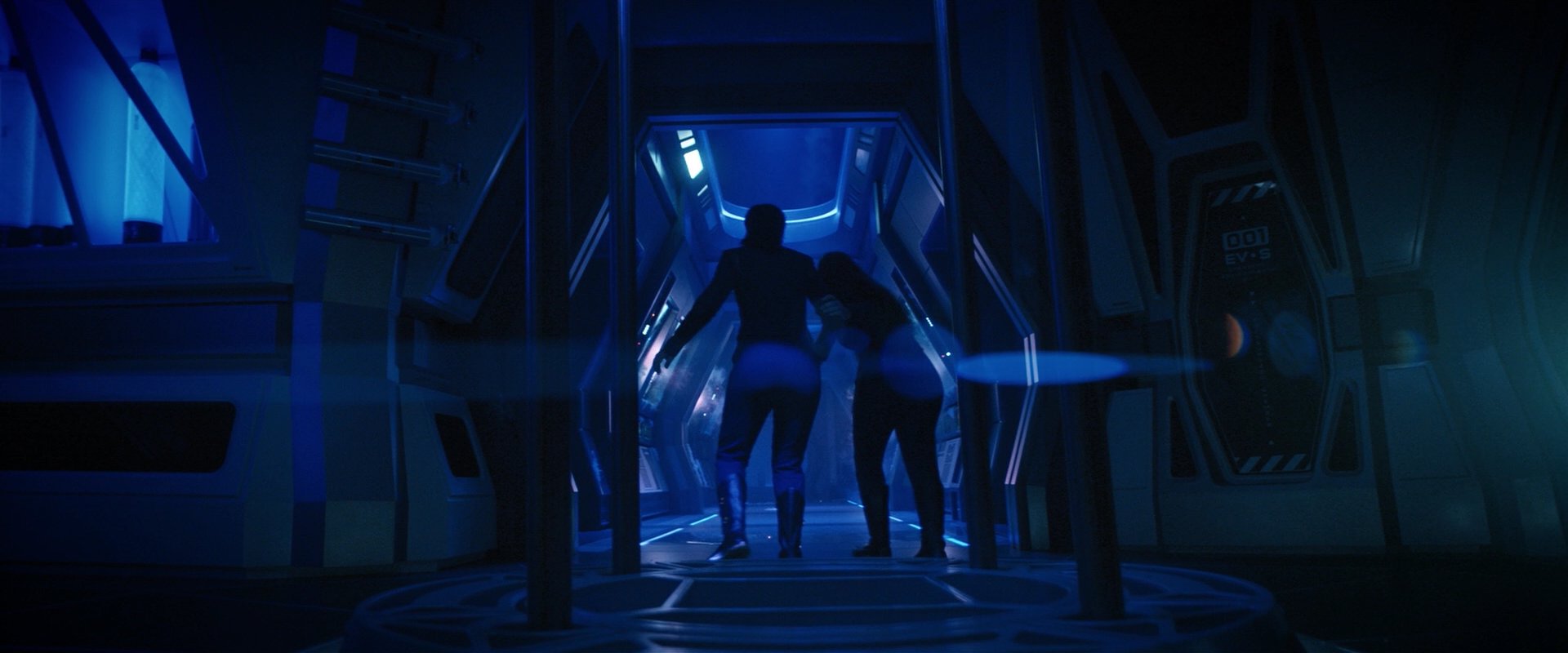 extant_StarTrekDiscovery_2x05-SaintsOfImperfection_03033.jpg