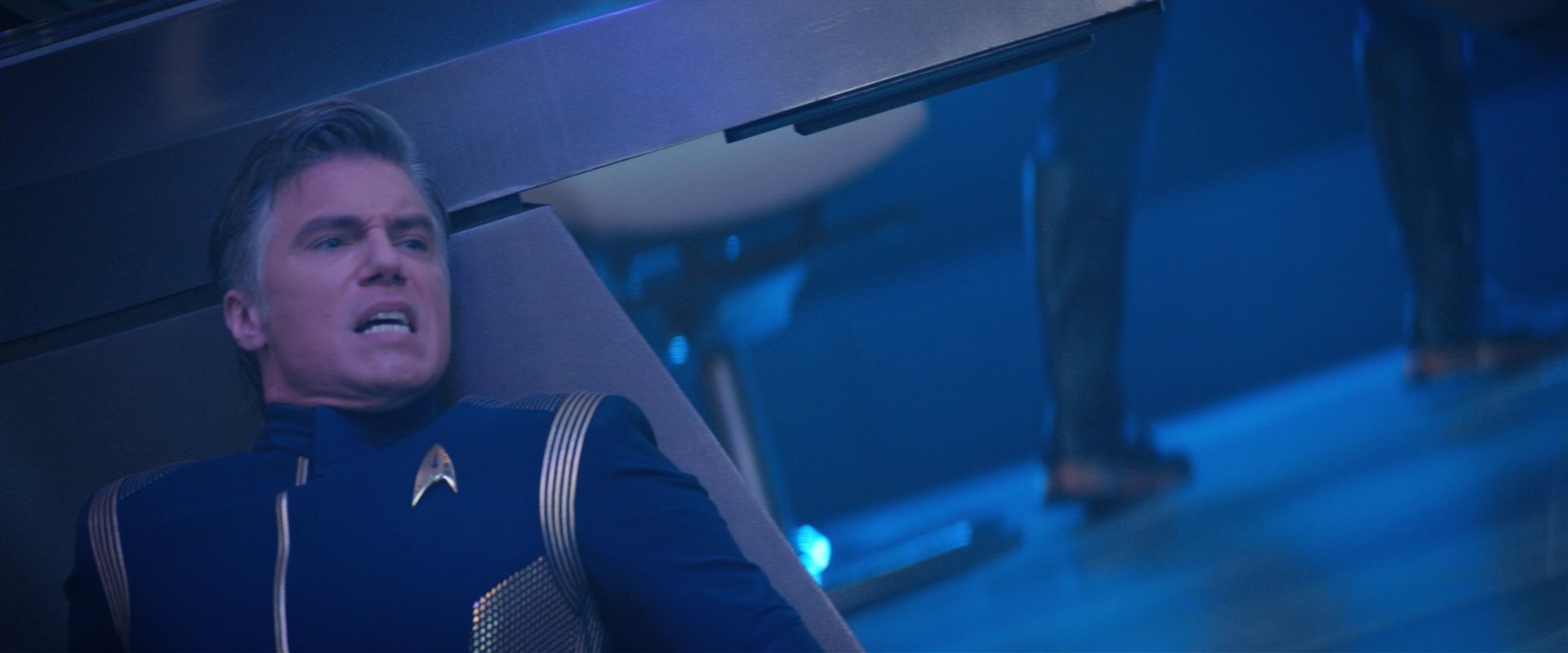 extant_StarTrekDiscovery_2x05-SaintsOfImperfection_03732.jpg