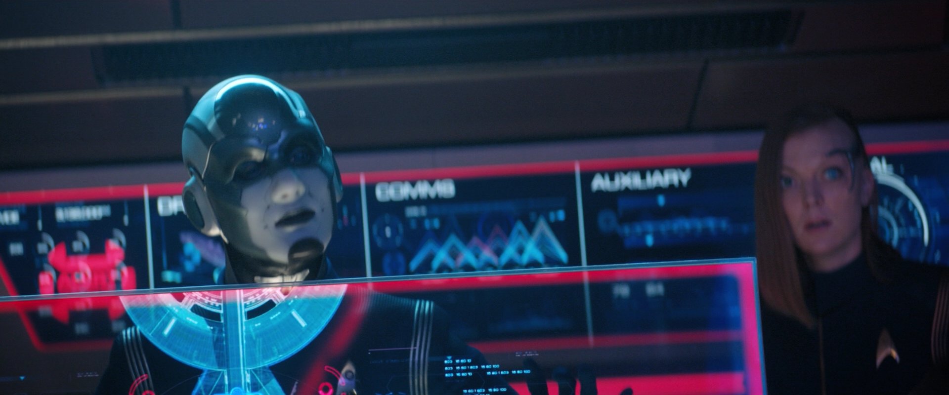 extant_StarTrekDiscovery_2x05-SaintsOfImperfection_03761.jpg