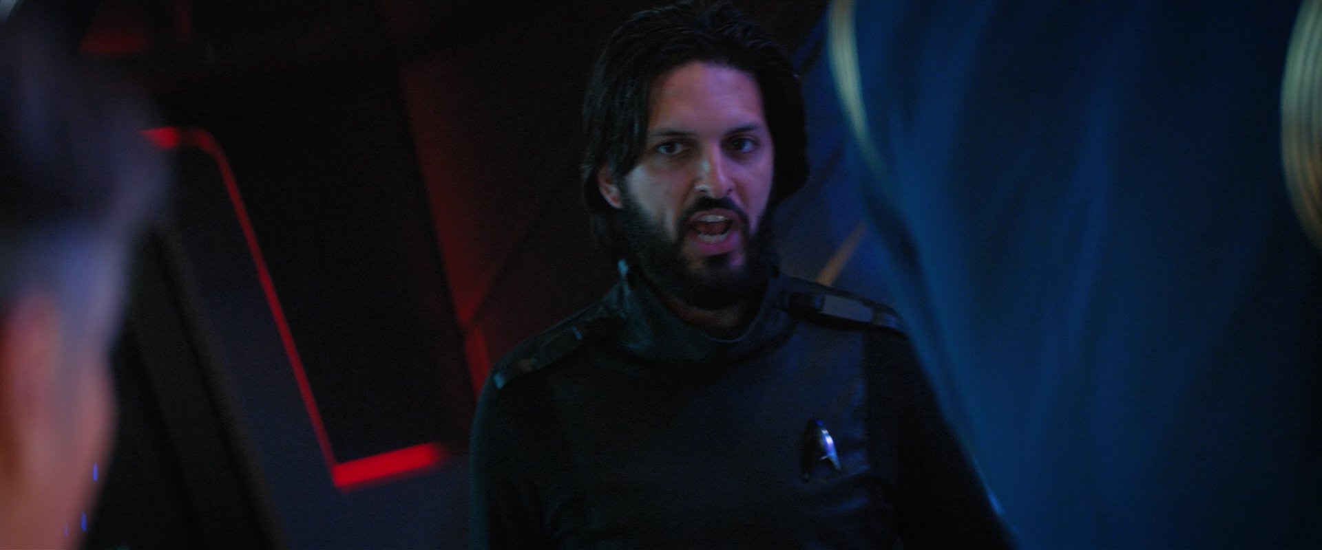 extant_StarTrekDiscovery_2x05-SaintsOfImperfection_03774.jpg