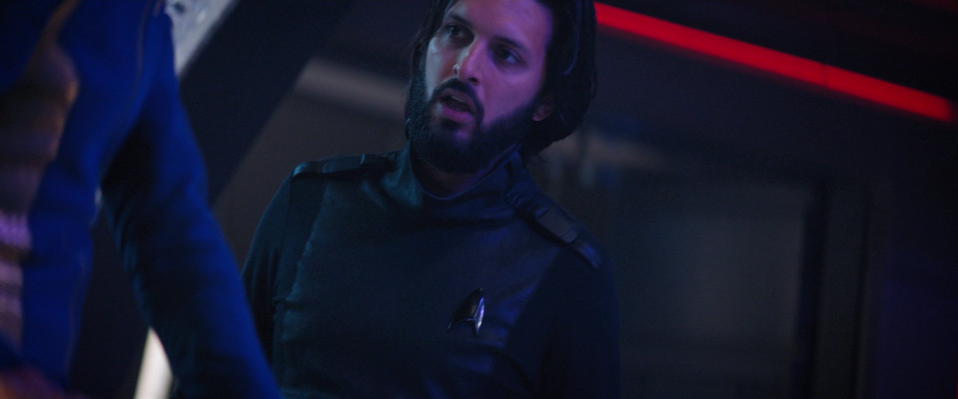 extant_StarTrekDiscovery_2x05-SaintsOfImperfection_03782.jpg