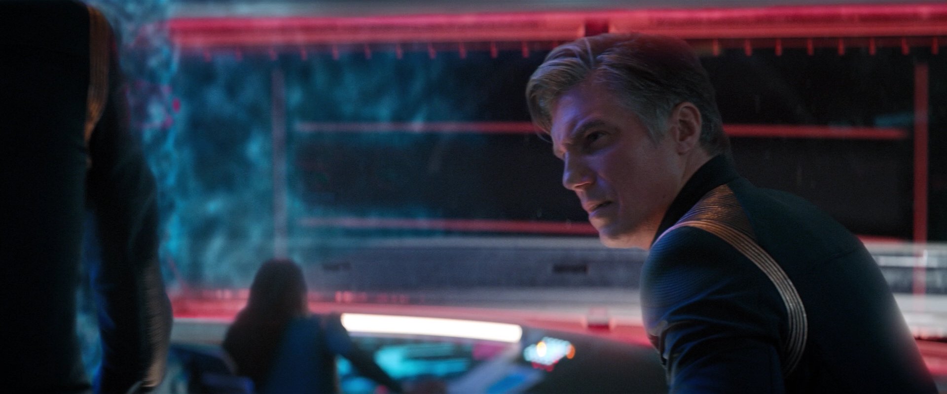 extant_StarTrekDiscovery_2x05-SaintsOfImperfection_03786.jpg