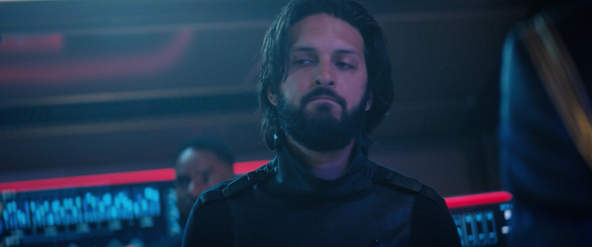 extant_StarTrekDiscovery_2x05-SaintsOfImperfection_03828.jpg