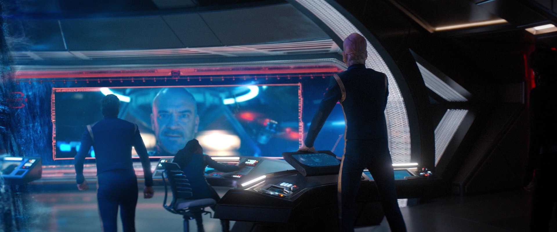 extant_StarTrekDiscovery_2x05-SaintsOfImperfection_03834.jpg