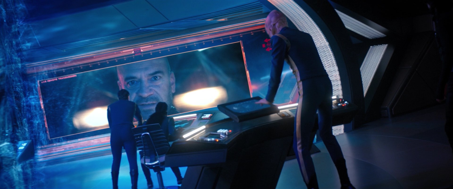 extant_StarTrekDiscovery_2x05-SaintsOfImperfection_03906.jpg