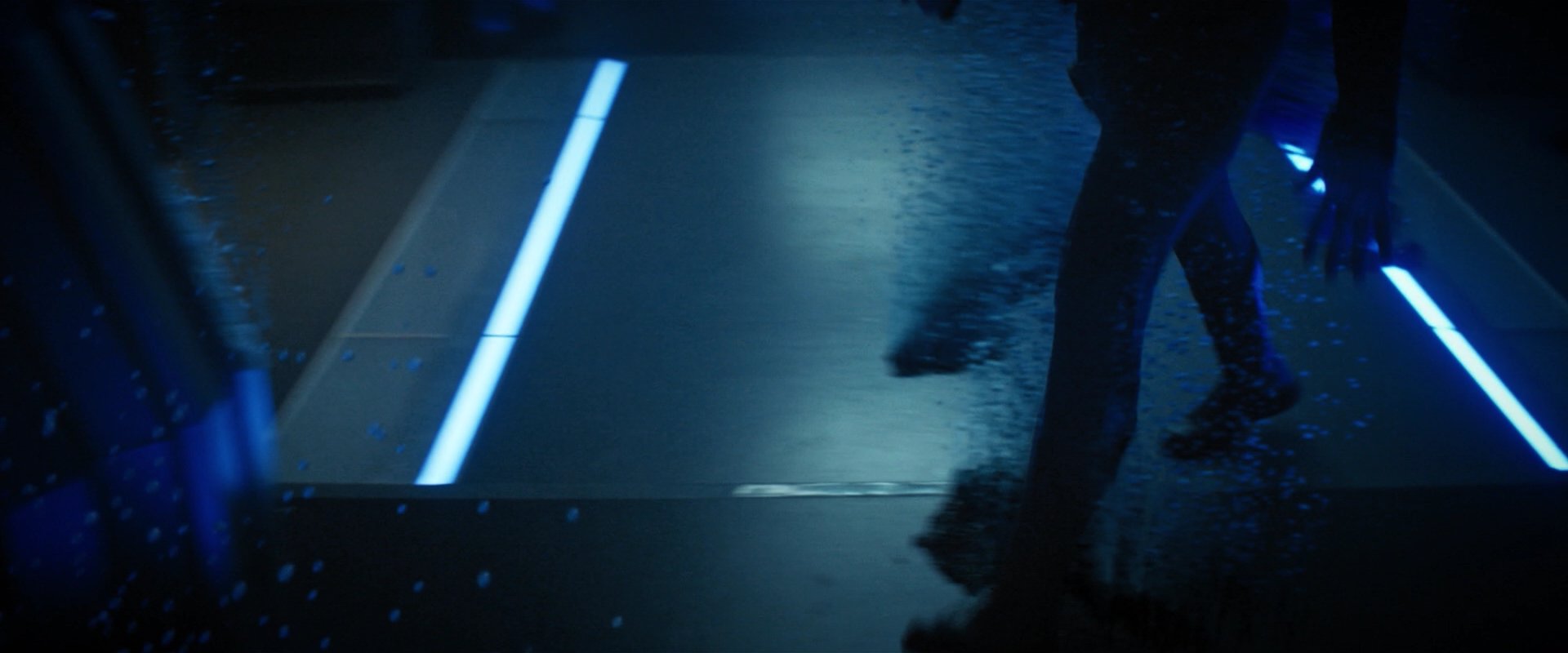 extant_StarTrekDiscovery_2x05-SaintsOfImperfection_03945.jpg