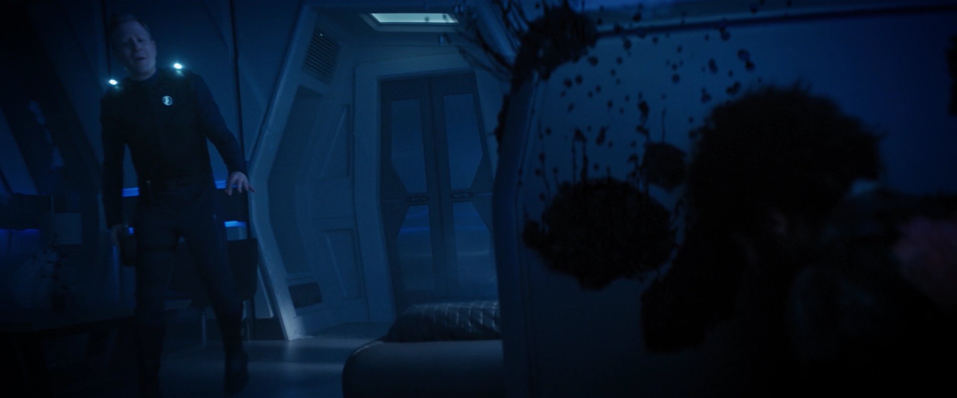 extant_StarTrekDiscovery_2x05-SaintsOfImperfection_03963.jpg