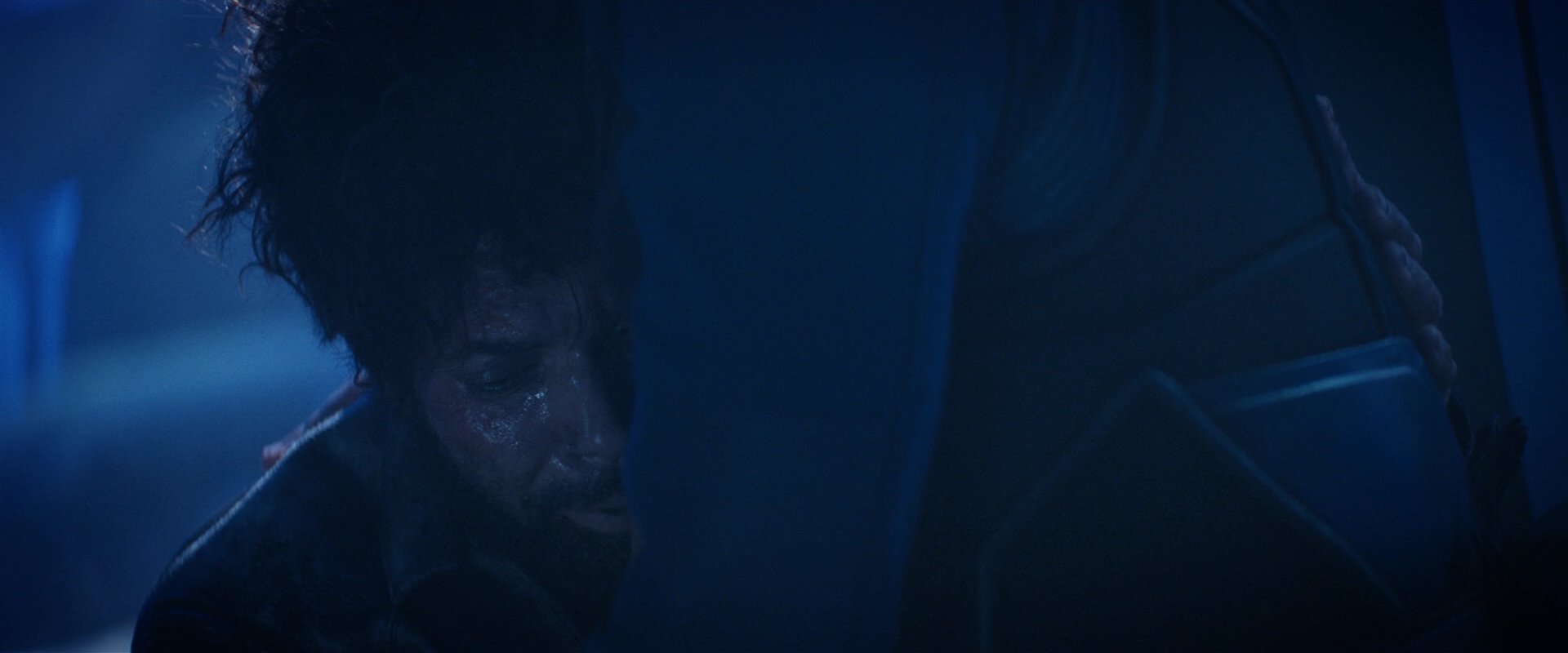 extant_StarTrekDiscovery_2x05-SaintsOfImperfection_04245.jpg