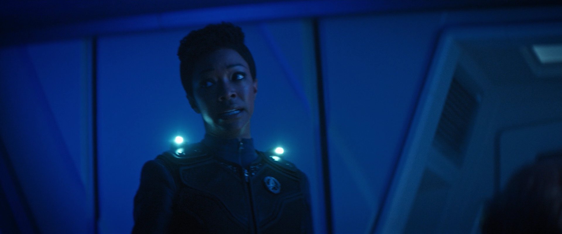 extant_StarTrekDiscovery_2x05-SaintsOfImperfection_04380.jpg