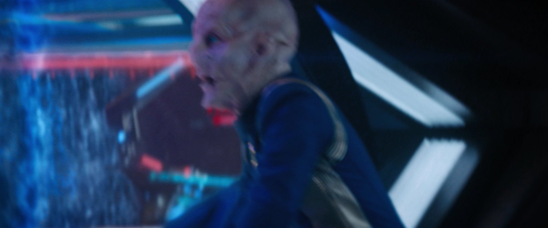 extant_StarTrekDiscovery_2x05-SaintsOfImperfection_04502.jpg