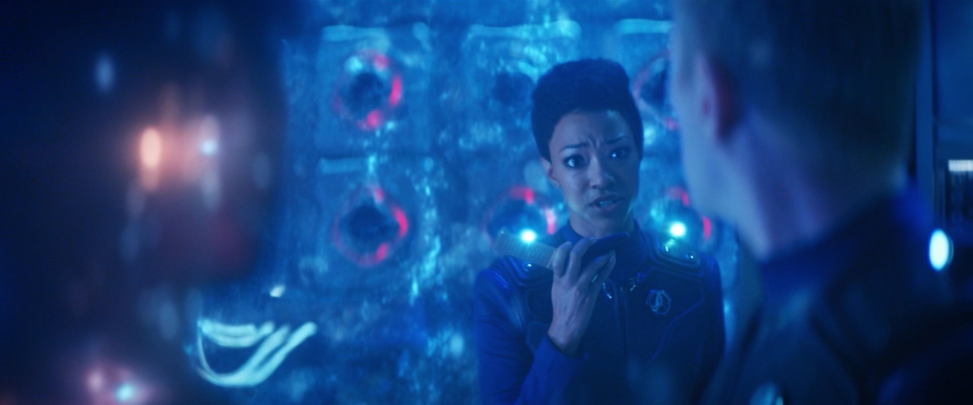 extant_StarTrekDiscovery_2x05-SaintsOfImperfection_04748.jpg