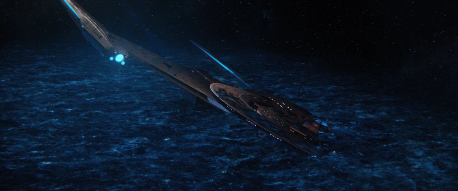 extant_StarTrekDiscovery_2x05-SaintsOfImperfection_05035.jpg