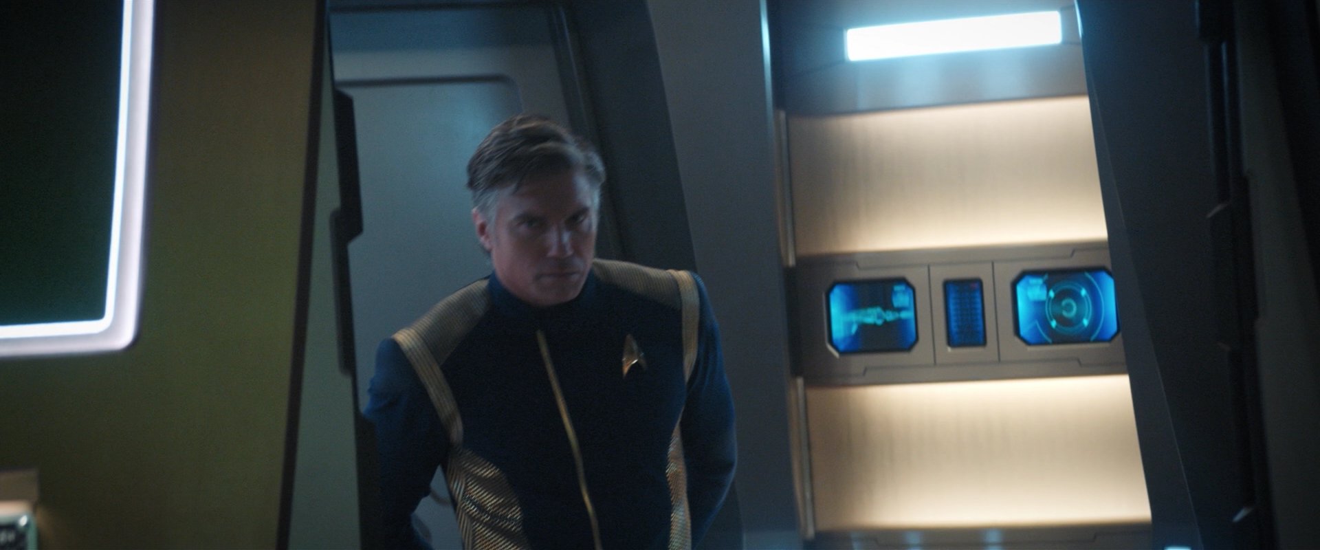 extant_StarTrekDiscovery_2x05-SaintsOfImperfection_05222.jpg