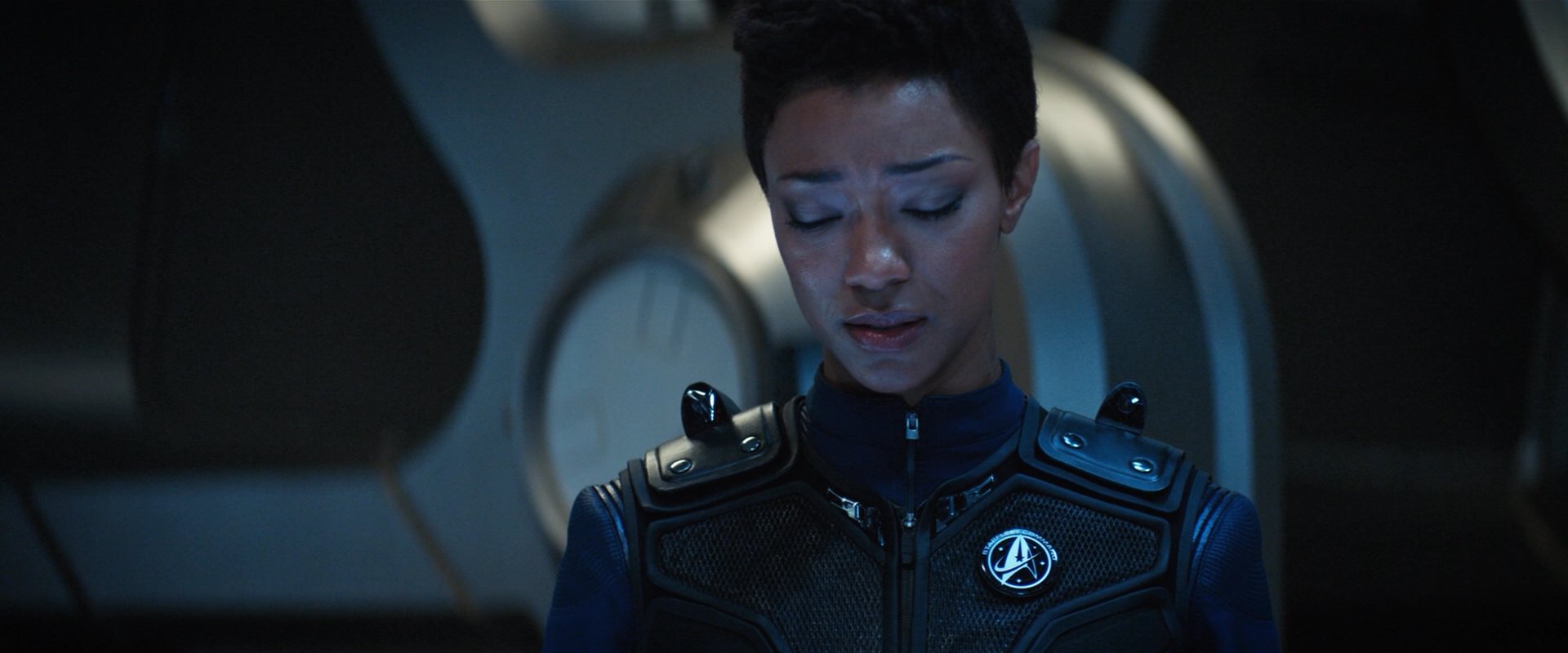extant_StarTrekDiscovery_2x05-SaintsOfImperfection_05254.jpg
