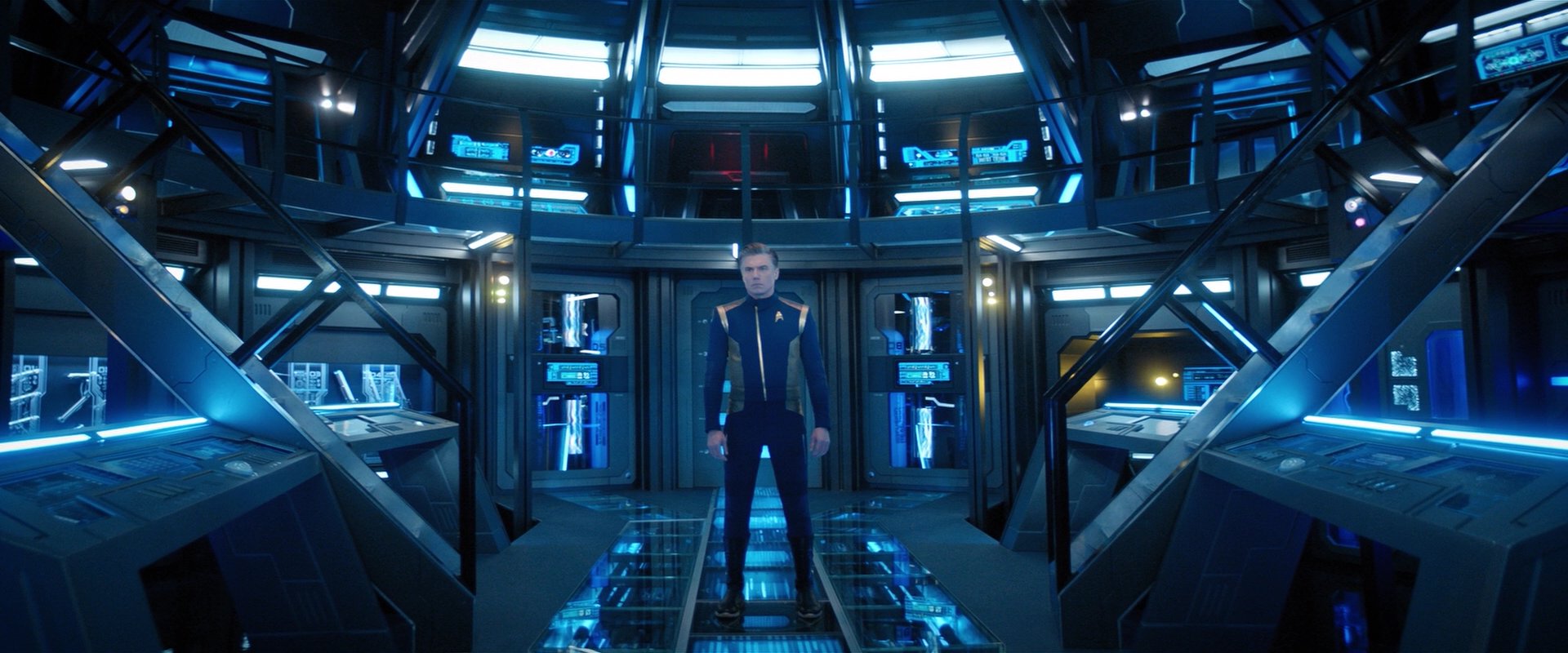 extant_StarTrekDiscovery_2x05-SaintsOfImperfection_05349.jpg