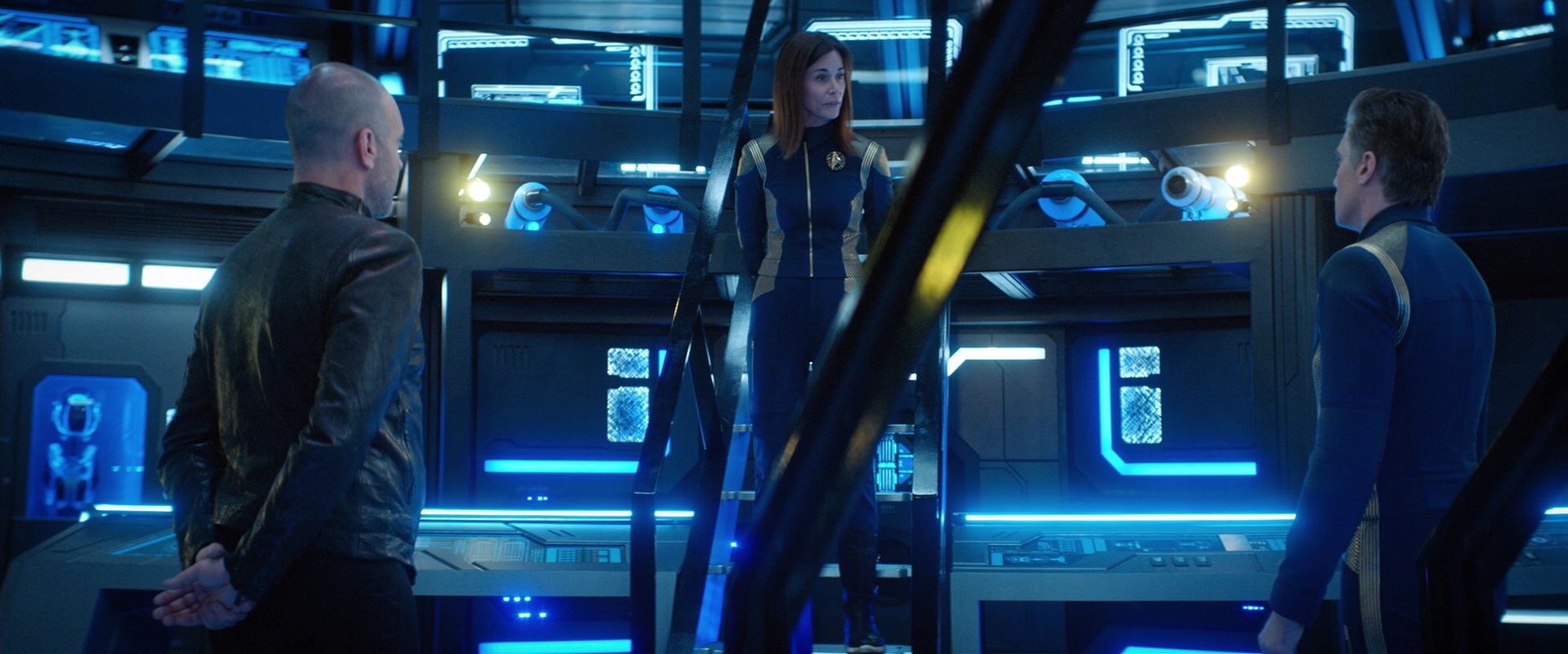 extant_StarTrekDiscovery_2x05-SaintsOfImperfection_05398.jpg