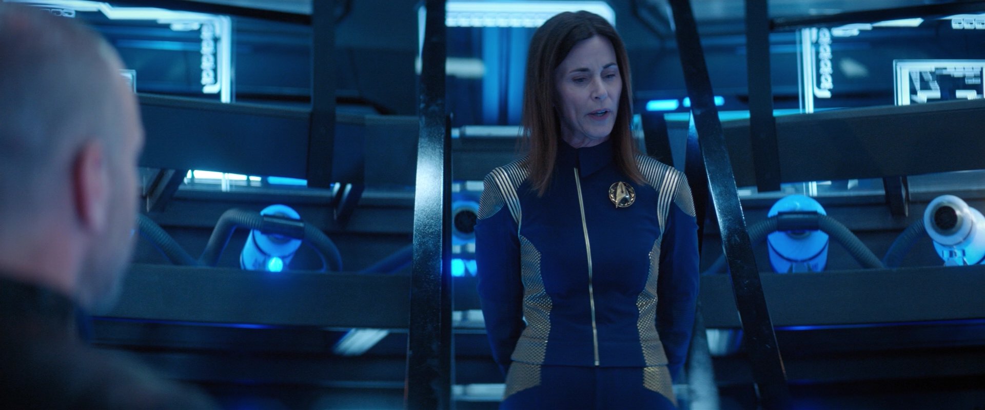 extant_StarTrekDiscovery_2x05-SaintsOfImperfection_05417.jpg