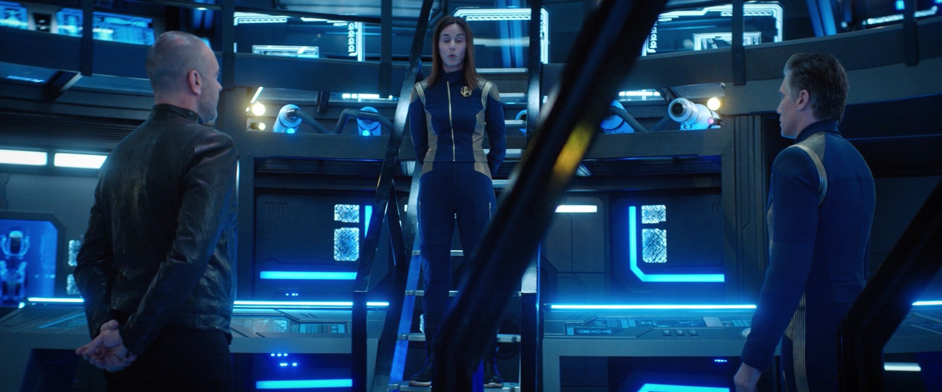 extant_StarTrekDiscovery_2x05-SaintsOfImperfection_05446.jpg