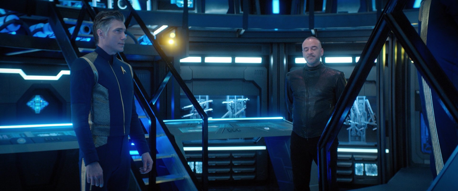extant_StarTrekDiscovery_2x05-SaintsOfImperfection_05449.jpg