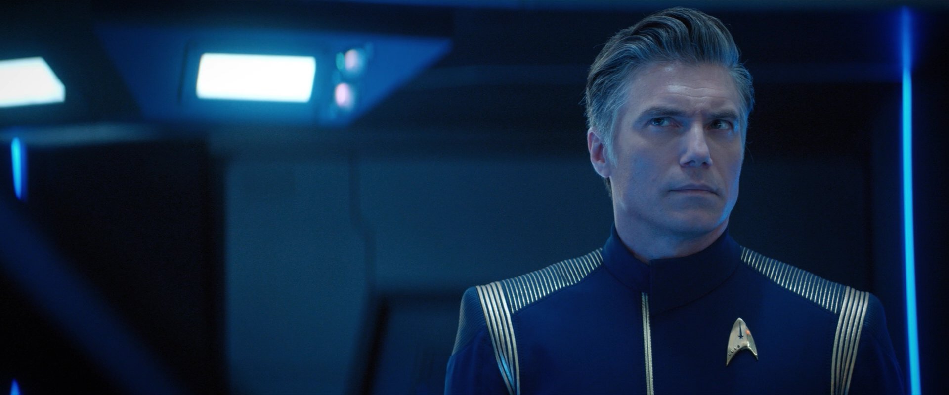 extant_StarTrekDiscovery_2x05-SaintsOfImperfection_05462.jpg