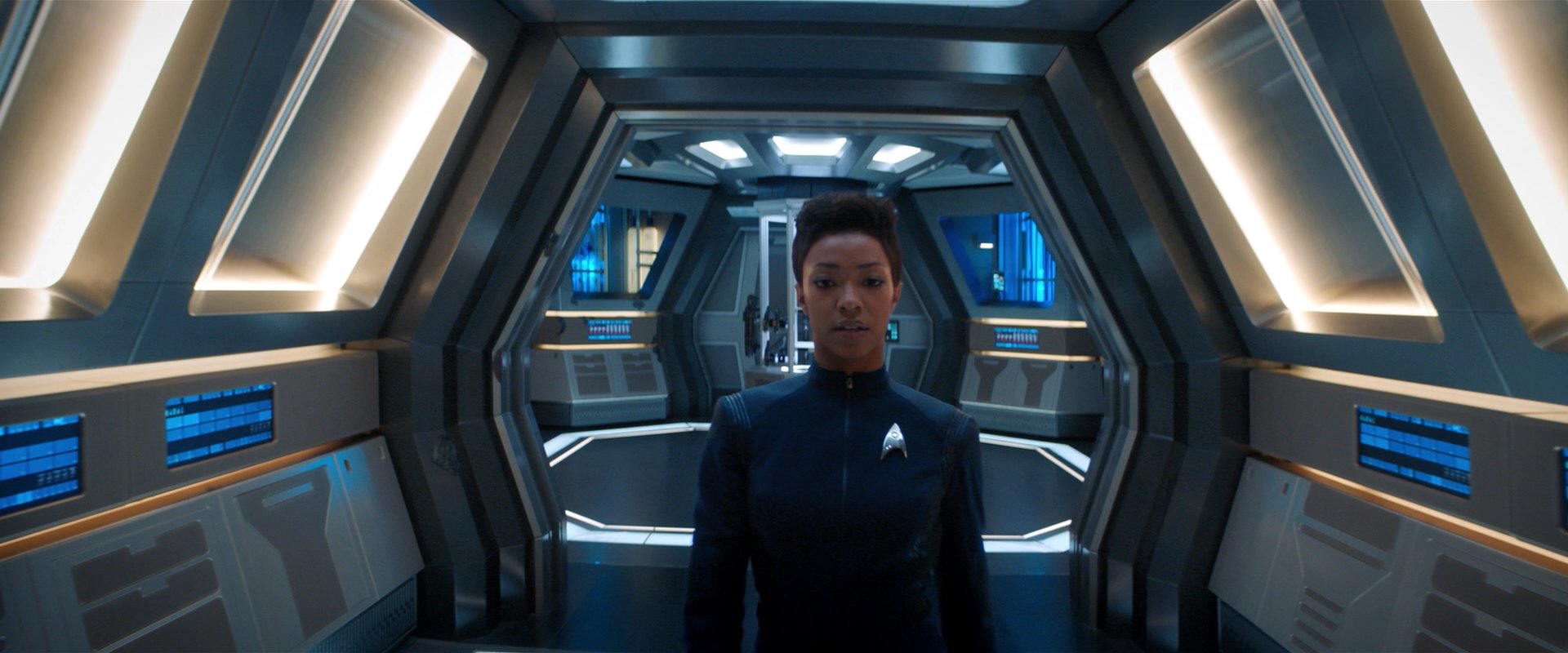 extant_StarTrekDiscovery_2x05-SaintsOfImperfection_05670.jpg