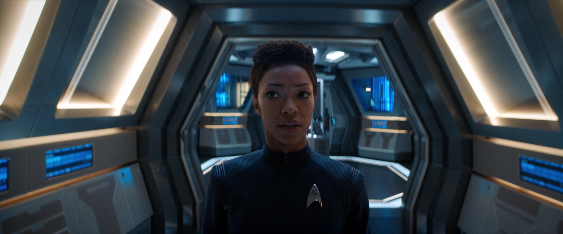 extant_StarTrekDiscovery_2x05-SaintsOfImperfection_05673.jpg