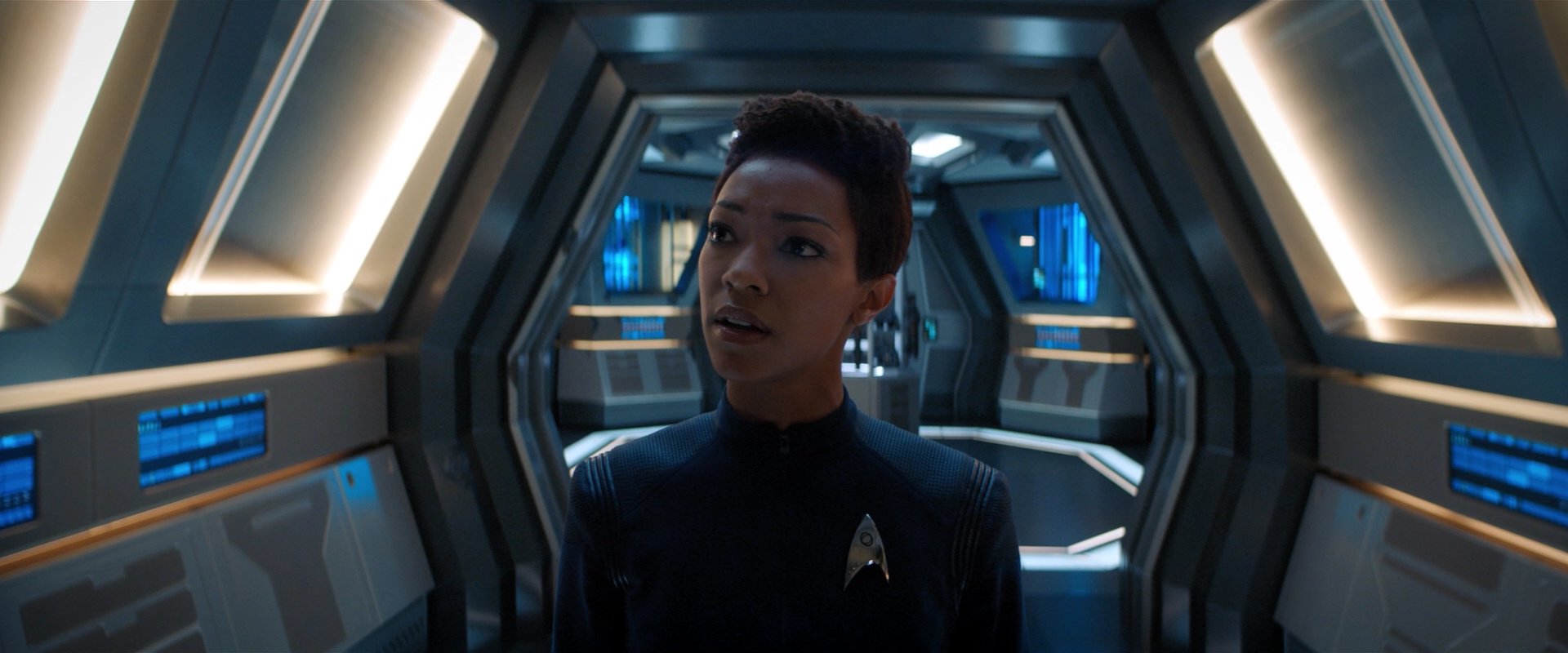 extant_StarTrekDiscovery_2x05-SaintsOfImperfection_05678.jpg