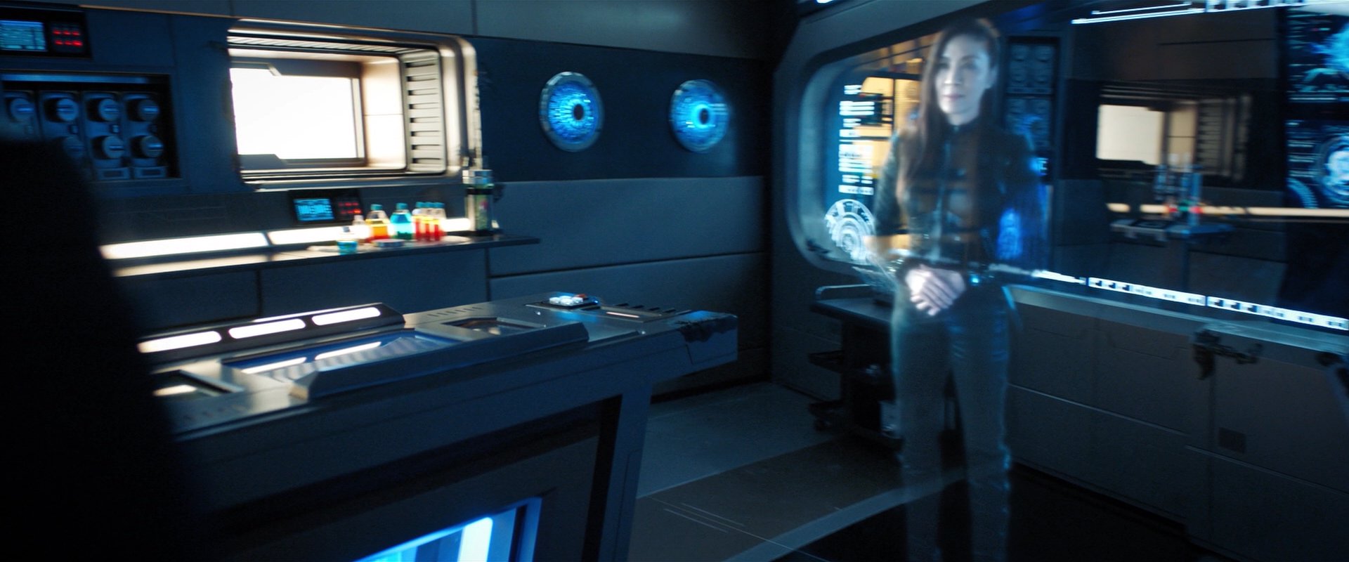 extant_StarTrekDiscovery_2x05-SaintsOfImperfection_05694.jpg