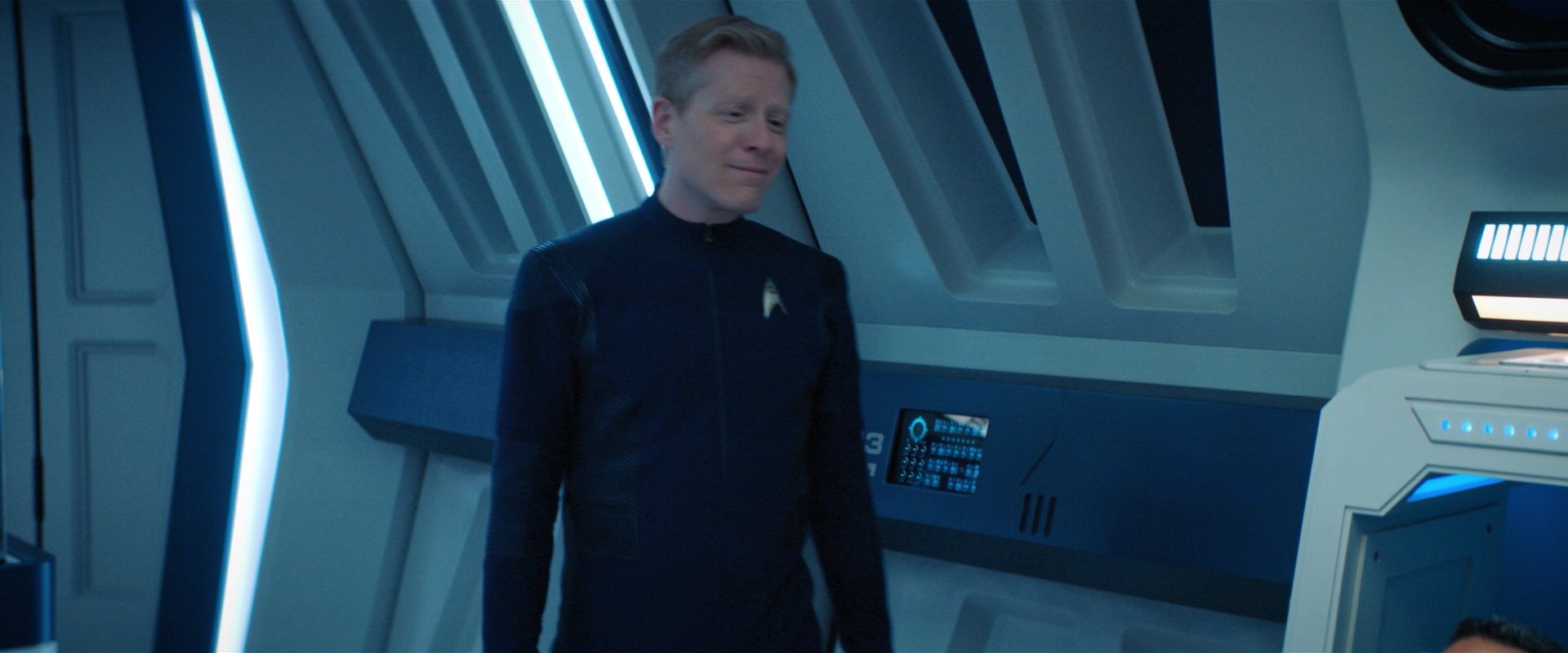 extant_StarTrekDiscovery_2x05-SaintsOfImperfection_05871.jpg