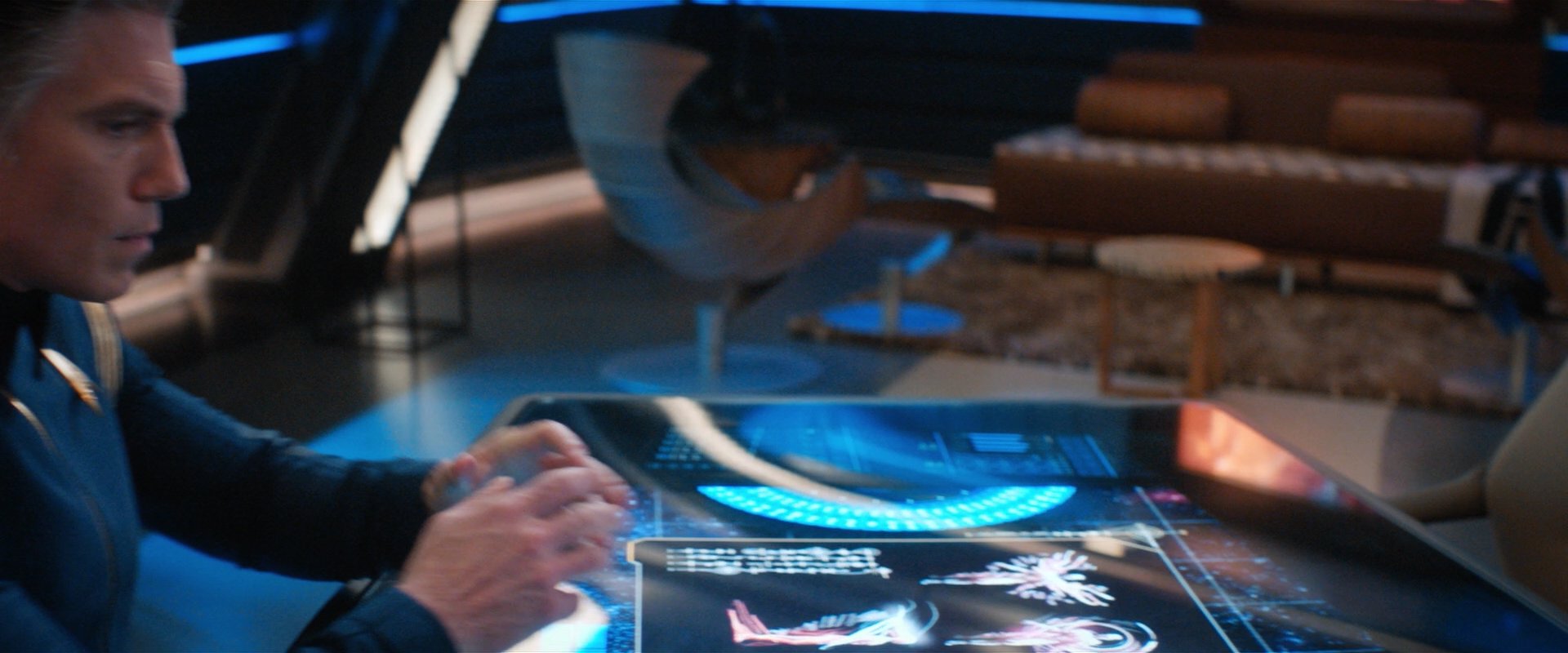 extant_StarTrekDiscovery_2x05-SaintsOfImperfection_05897.jpg